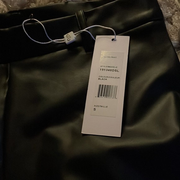 New black pant - Picture 7 of 15